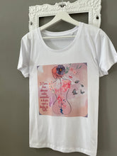 Load image into Gallery viewer, The flower T-shirt
