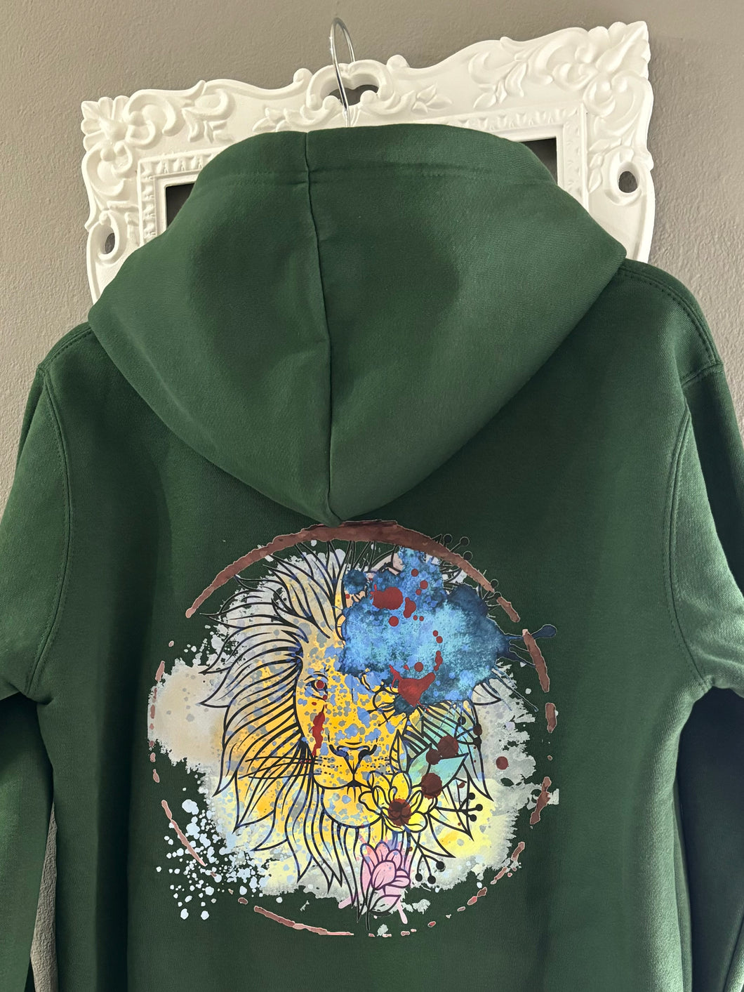 Lion sweatshirt