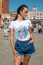 Carica l&#39;immagine nel visualizzatore di Gallery, T-shirt Medusa
