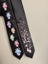 Load image into Gallery viewer, Cravatta Ciliegio
