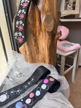 Load image into Gallery viewer, Cravatta Fiorellino
